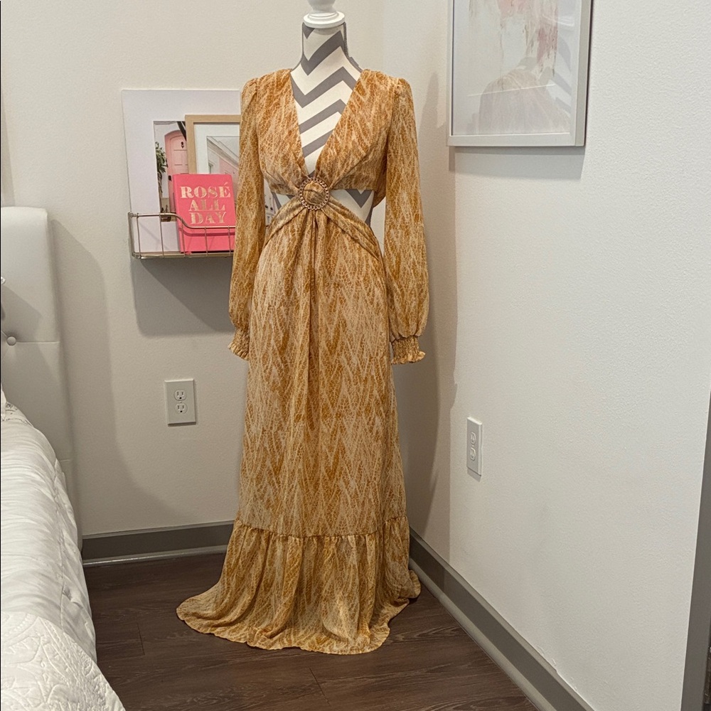 Privy Elegant Gold Long Sleeve Dress